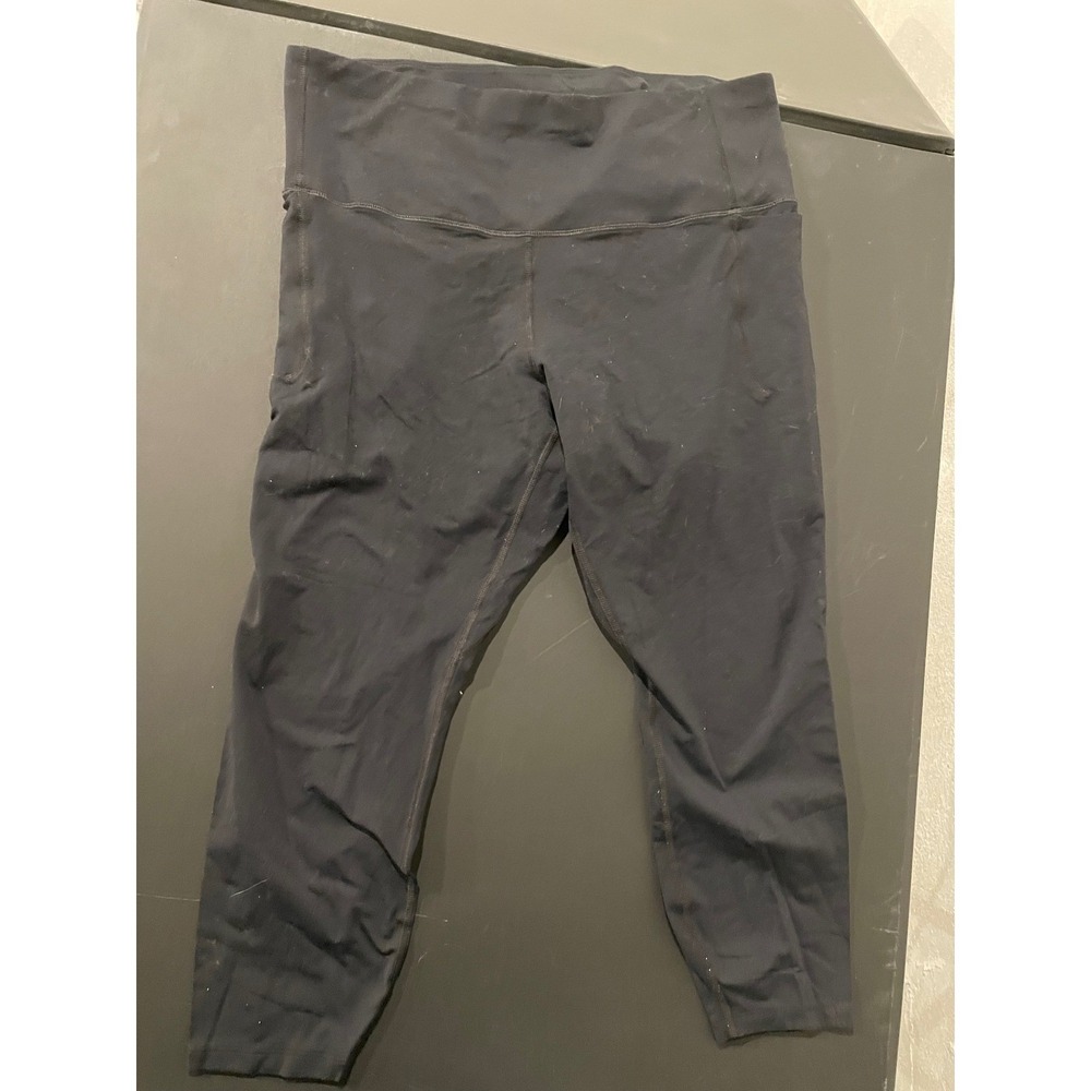 Under Armour Womens Black Fitted Cropped Leggings Pants Size XXL Tall Pockets